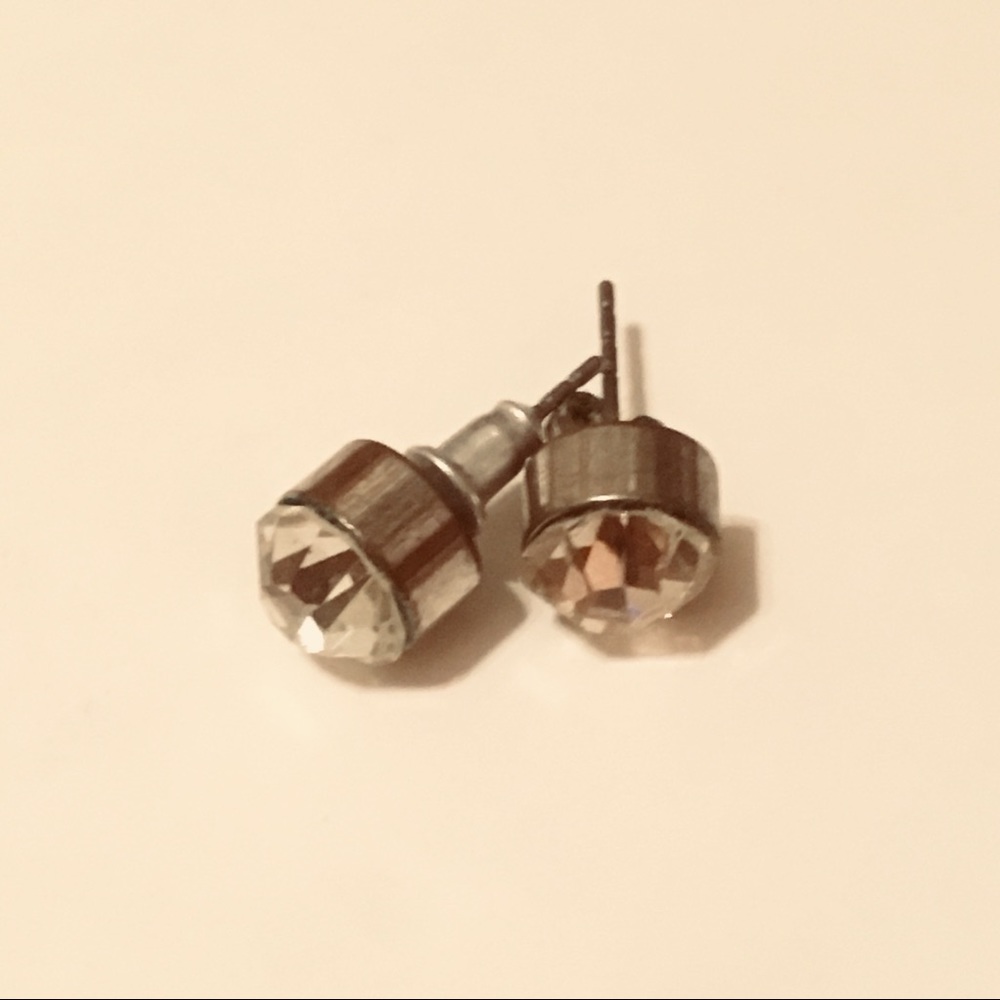 Large Diamond studs